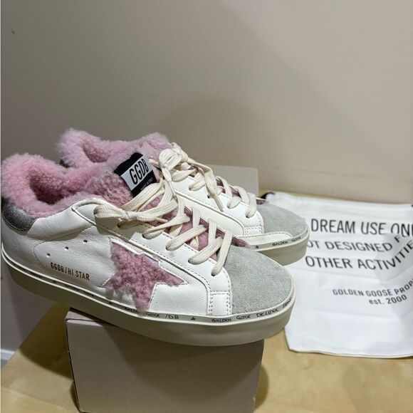 Golden Goose Hi Star Low-Top Shearling Lined Leather Sneakers